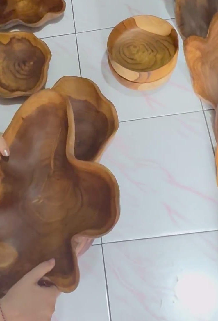 Click to view full-size Sculpted Teak Root Freeform Serving Platter